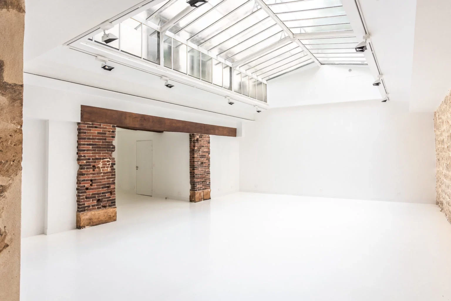 On parle de Bureaux Atypiques dans LE FLASH M² – 3 juillet 2023